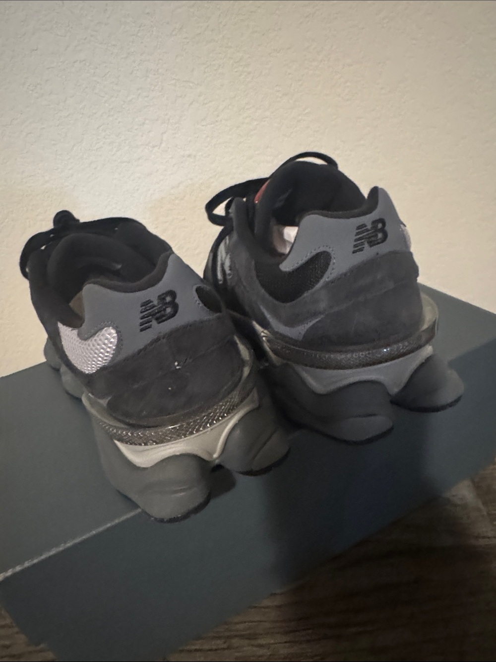 New Balance Black Grey 9060 Runner Sneakers - Picture 4 of 5